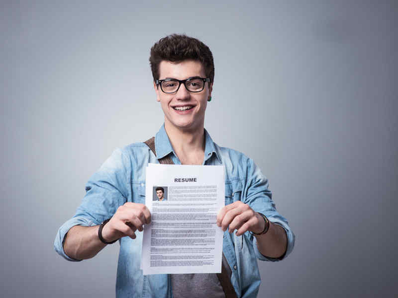 come scrivere il primo curriculum