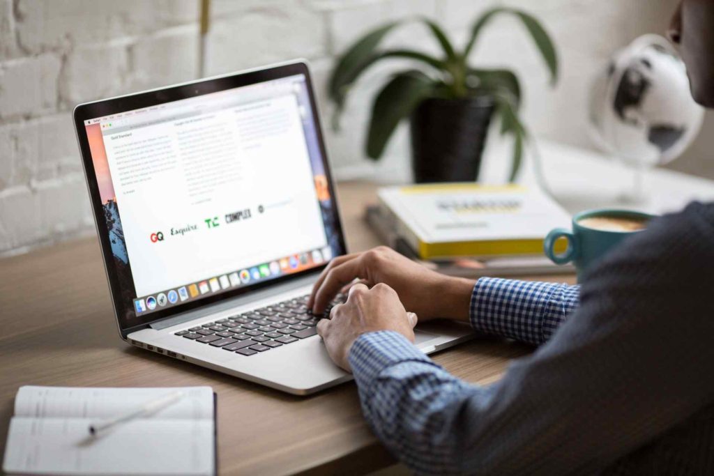 come scrivere un'email