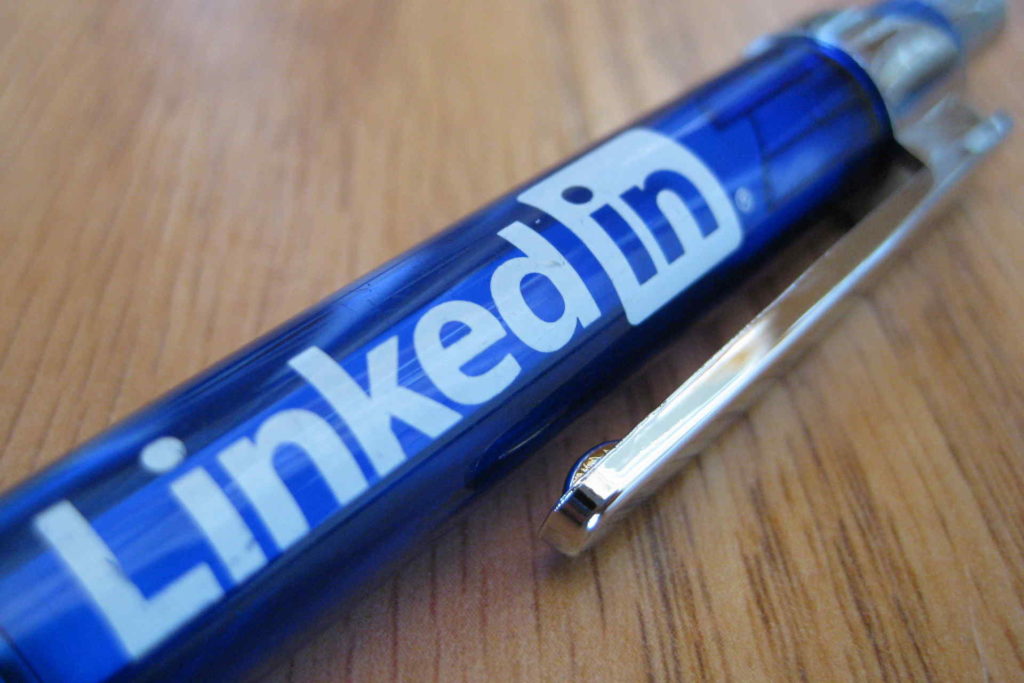 profilo linkedin al top