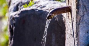 Acqua pubblica, pronto al salto indietro